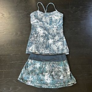 Lululemon Y-Tank with cups and built-in shelf bra size 8